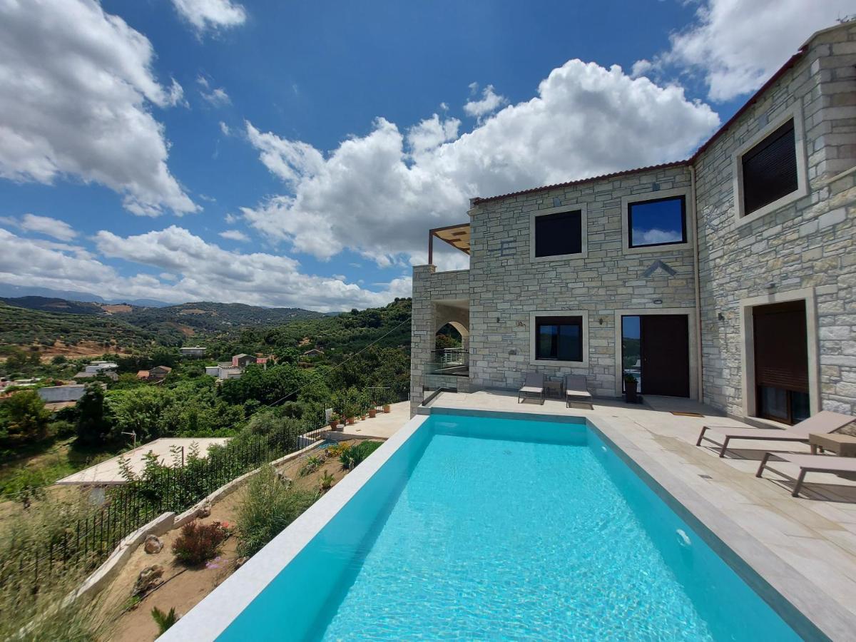 Loutraki  Villa Olive Valley מראה חיצוני תמונה