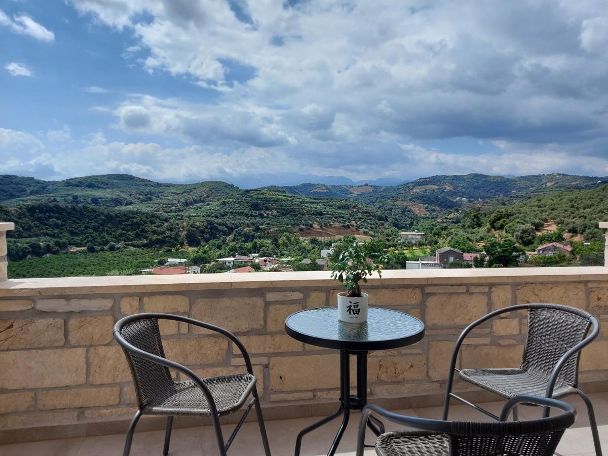 Loutraki  Villa Olive Valley מראה חיצוני תמונה