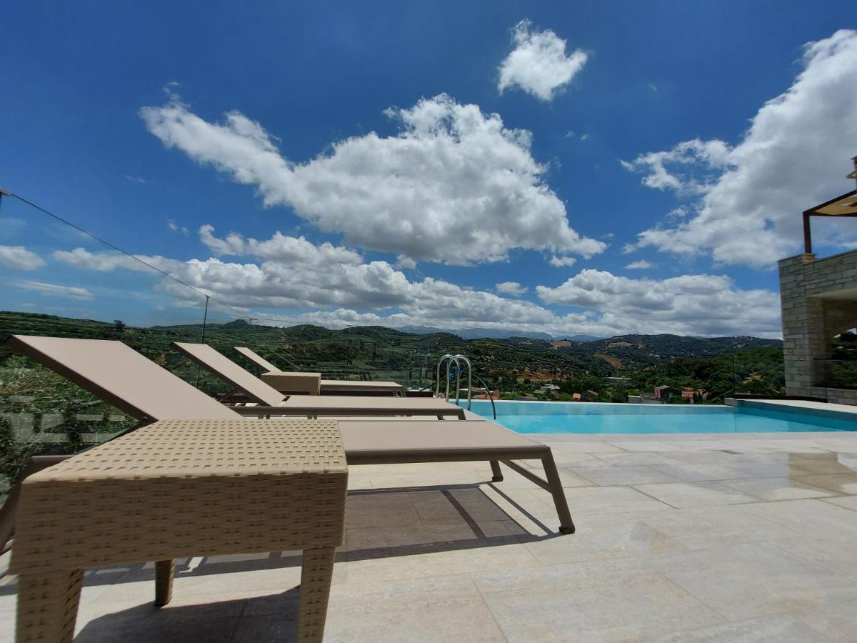 Loutraki  Villa Olive Valley מראה חיצוני תמונה