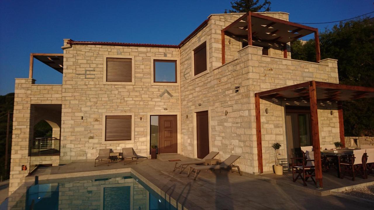 Loutraki  Villa Olive Valley מראה חיצוני תמונה